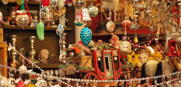 glitzender Christbaumschmuck