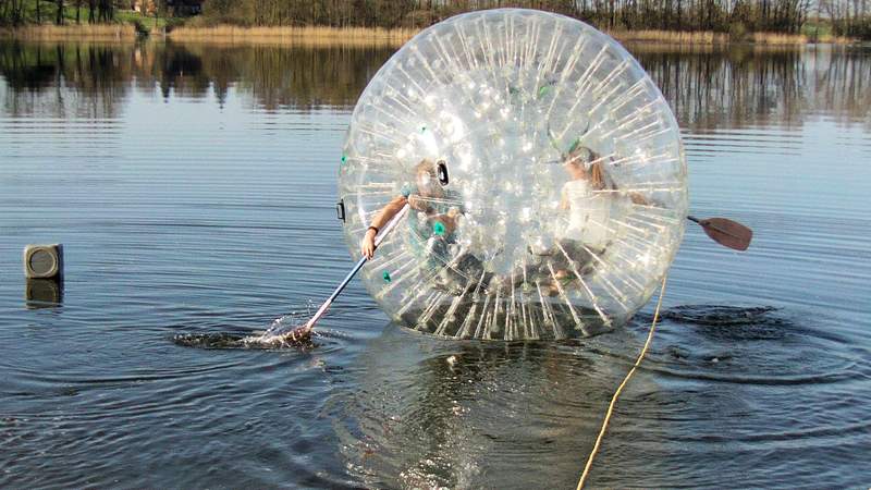 Zorbing - Ultraball Teamevent am Fleesensee