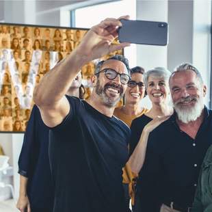 Verbindende Fotoaktion: Das Live Fotomosaik Verbindende Fotoaktion: Das Live Fotomosaik