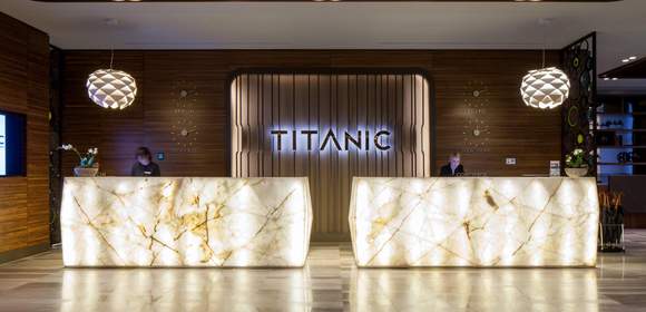 Titanic Hotel Berlin Empfang