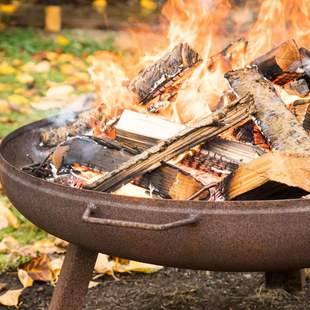 Lagerfeuer Lagerfeuer auf Seeterrasse mit Übernachtung