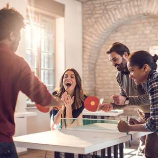 Mini-Tischtennis Action Team Dinner - Team + Spaß + Action