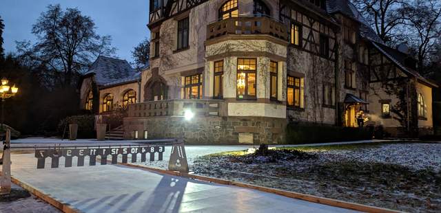 Eisstockschießen mit Lattl-Gestell boevents_Eisstockschießen_Lattlgestell