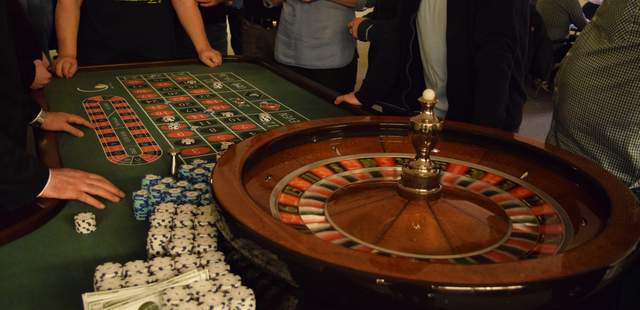 CASINO ABEND mit Roulette, Poker & Black Jack CASINO ABEND mit Roulette, Poker & Black Jack