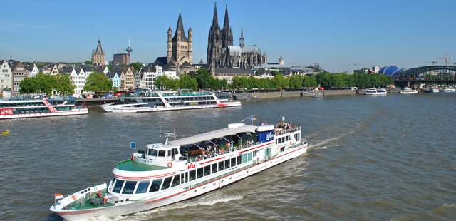 Köln Rhein Schifffahrt Köln: Sion Kölsch Party-Schifffahrt & 4*Hotel