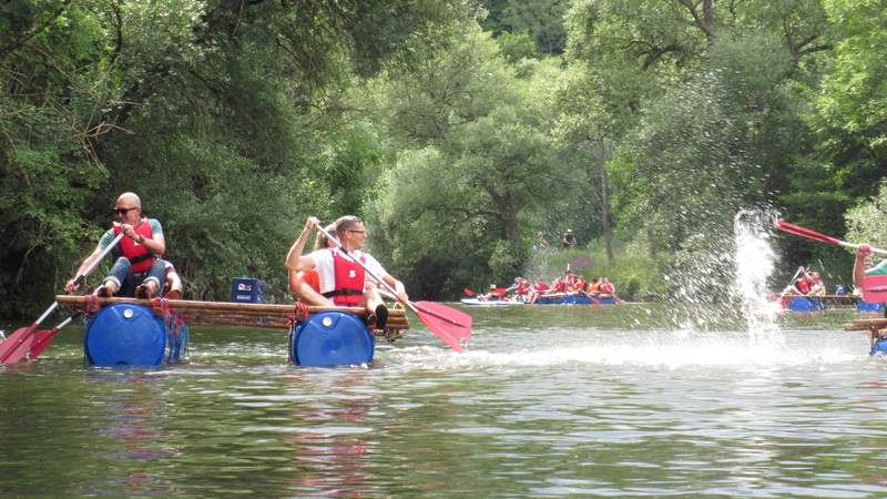 Floßbau & Floßfahrt am Neckar & BBQ 3/4 Tag