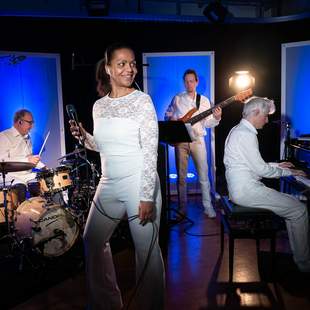 MANTECA Quartett im Studio MANTECA brasilian, latin & jazz music