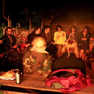 Besprechung auf einem Seminar der Wildnisschule Wurzelholz Seminar der Wildnisschule Wurzelholz