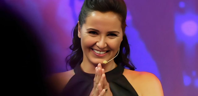 Katrin Loch Katrin Loch