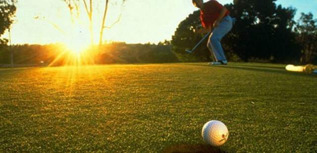 Tagesausflug „Wein. Wandern. Golf.“ Tagesausflug „Wein. Wandern. Golf.“