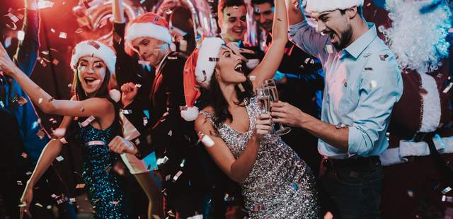 XMAS WeihnachtsFeierei @Revier SüdOst Weihnachtsfeier Action mit Drinks + Pizzaflat