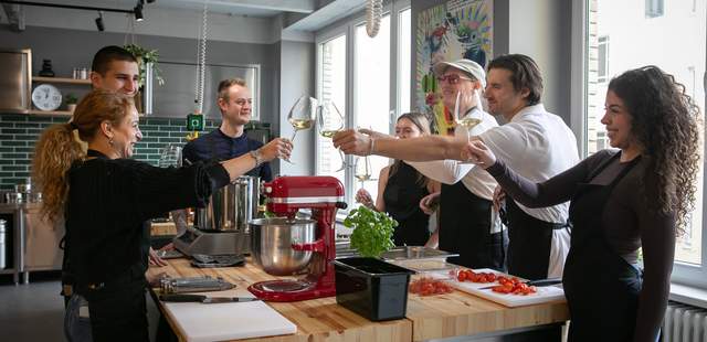 Küchenparty Deluxe im Studio32 Berlin Küchenparty Deluxe im Studio32 Berlin