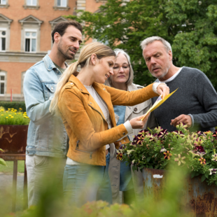 Outdoor Escape Game Meet the World Escape Game 1 Meet the World