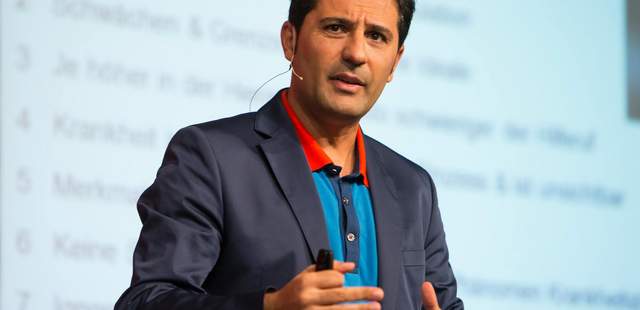 FIFA & Bundesliga Schiedsrichter Babak Rafati FIFA & Bundesliga Schiedsrichter Babak Rafati