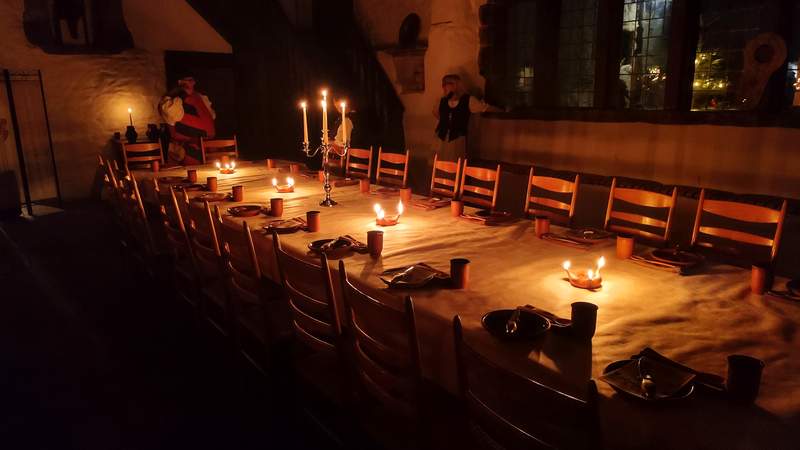 Weihnachtsfeier als Rittermahl in Herbede