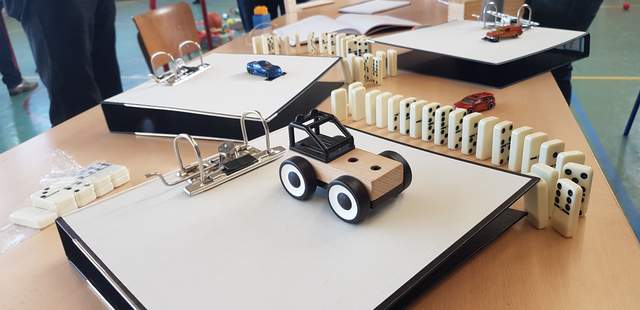 Chain Reaction Chain Reaction