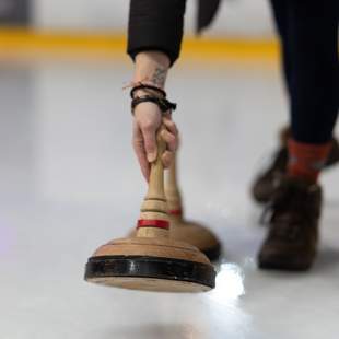 Eisstockschießen im anona ICEDOME