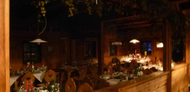 Ein mittelalterliches Rittermahl Ein mittelalterliches Rittermahl