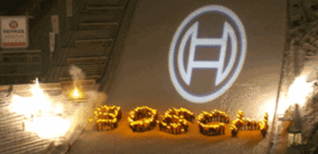 200 Manager mit Leuchtstäben Nordic Team Event in Oberstdorf – Einmalig!