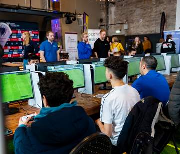 digitaler Fußball als Mannschaftssport