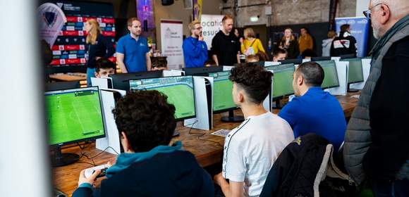 digitaler Fußball als Mannschaftssport