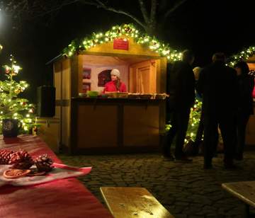 Hütten Mobiler Weihnachtsmarkt