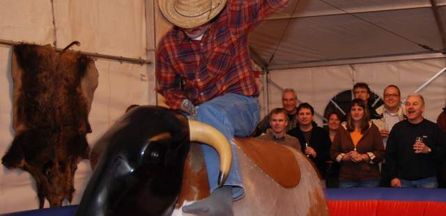 YI HAH Westernspektakel