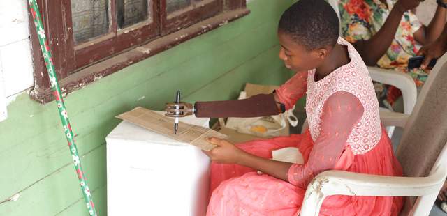 Girl in Ghana 2023 The Hand Project: CSR Team Event