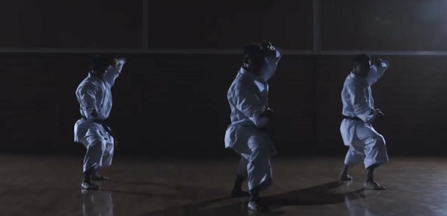 "Tanz der Krieger! - Männer-Teams in Bewegung "Tanz der Krieger! - Männer-Teams in Bewegung