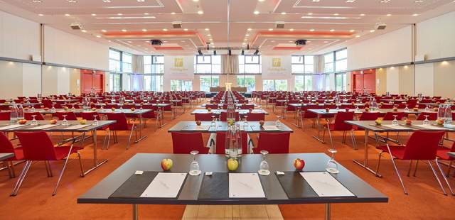 Holiday Inn Berlin Airport Conference Centre Holiday Inn Berlin Airport Conference Centre