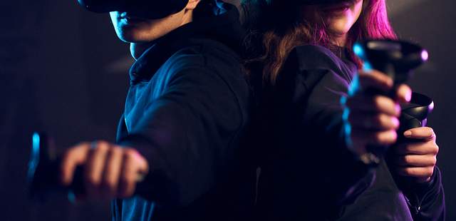 VR Erlebnisbox Fr. - So. VR Erlebnisbox Fr. - So.