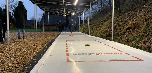 Eisstockschießen Eisstockschießen