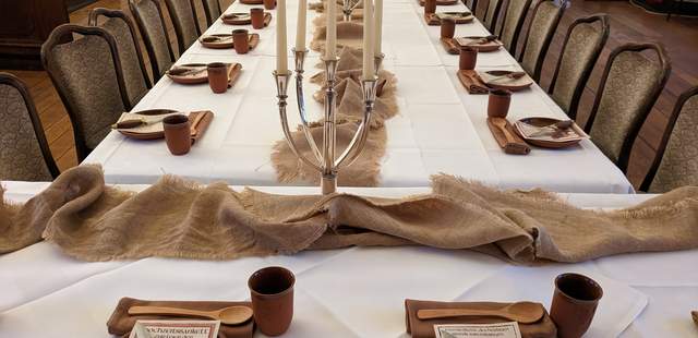 Breite Tafel Haus Kemnade Rittermahl „Ein Abend bei Hofe“ in Hattingen