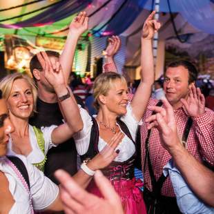 Oktoberfest Auf zum Cannstatter Wasen
