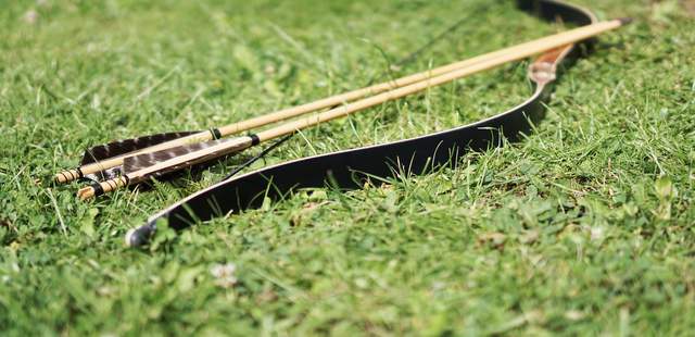 Pfeil & Bogen Robin Hood Spiel, das Mittelalter erleben.