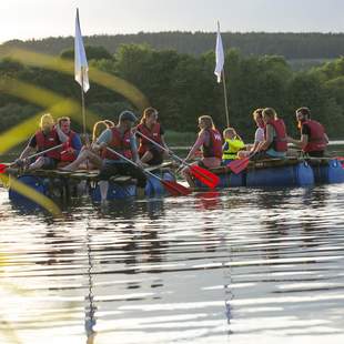 Floßbau – Das Teamerlebnis Floßbau – Das Teamerlebnis
