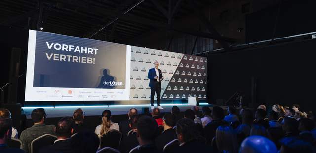 derLÖSER - Keynote Speaker Vertrieb - beim Sales Summit derLÖSER - Keynote Speaker Vertrieb - beim Sales Summit