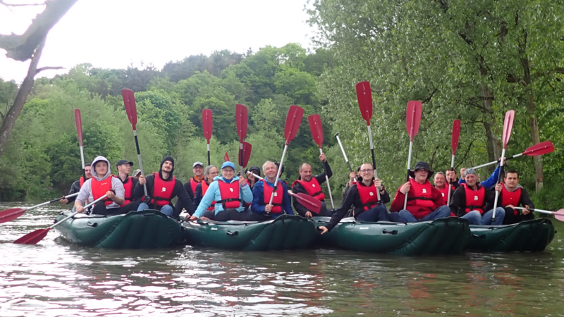 Kanufahren auf dem Neckar mit Grillen