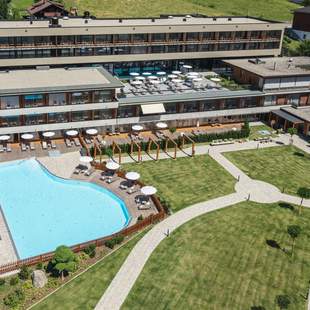 Alpenhotel Montafon 4****S Alpenhotel Montafon 4****S Aussenansicht