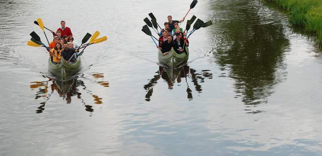 Canadische Lastenkanus im Urstromtal Kanutour Flusserlebnis Betriebsausflug Outdoor-Event Celle Hannover