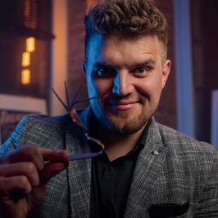 Moderne Zaubershow individuell für Ihr Event Moderne Zaubershow individuell für Ihr Event