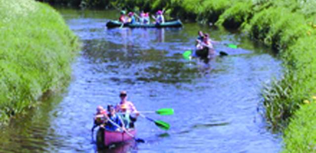 Kanutour mit anschließender Riesentandemfahrt Kanutour mit anschließender Riesentandemfahrt