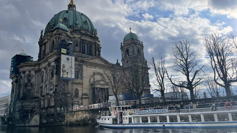 Schifffahrt auf der Spree in Berlin