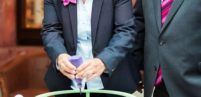 Kreativ sein als Rahmenprogramm Zaubermalbox Physik trifft Kunst