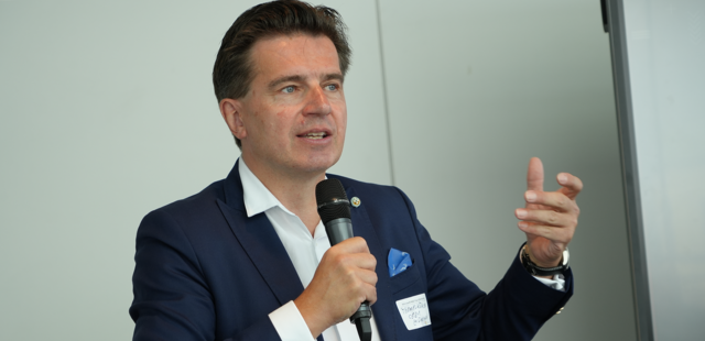 Prof. Thomas R. Köhler Prof. Thomas R. Köhler