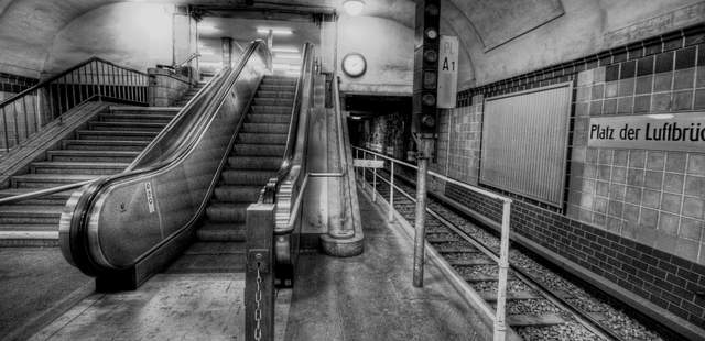 Berliner Untergrund U-Bahn Tour