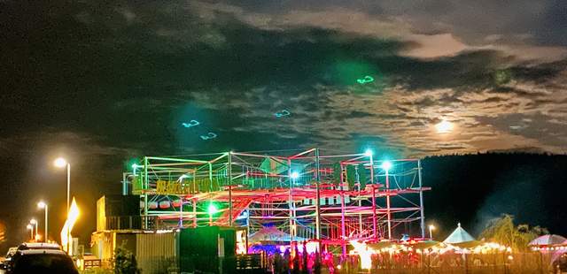 Frankenturm bei Nacht Sommerfest auf dem Frankenturm-Areal