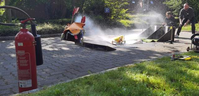 Volle Kraft voraus! RocketCars: Wenn Ideen abheben