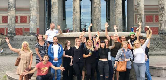 Verrückte Berliner Cabrio Bus Erlebnis Tour berlin erlebnisse tour bus sightseeing