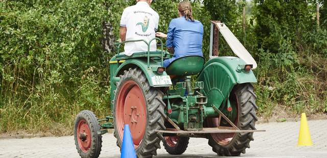 Traktor Bauernhofolympiade Teamevent